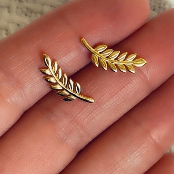 14k Gold Leaf Stud Earrings - Picture 13 of 14